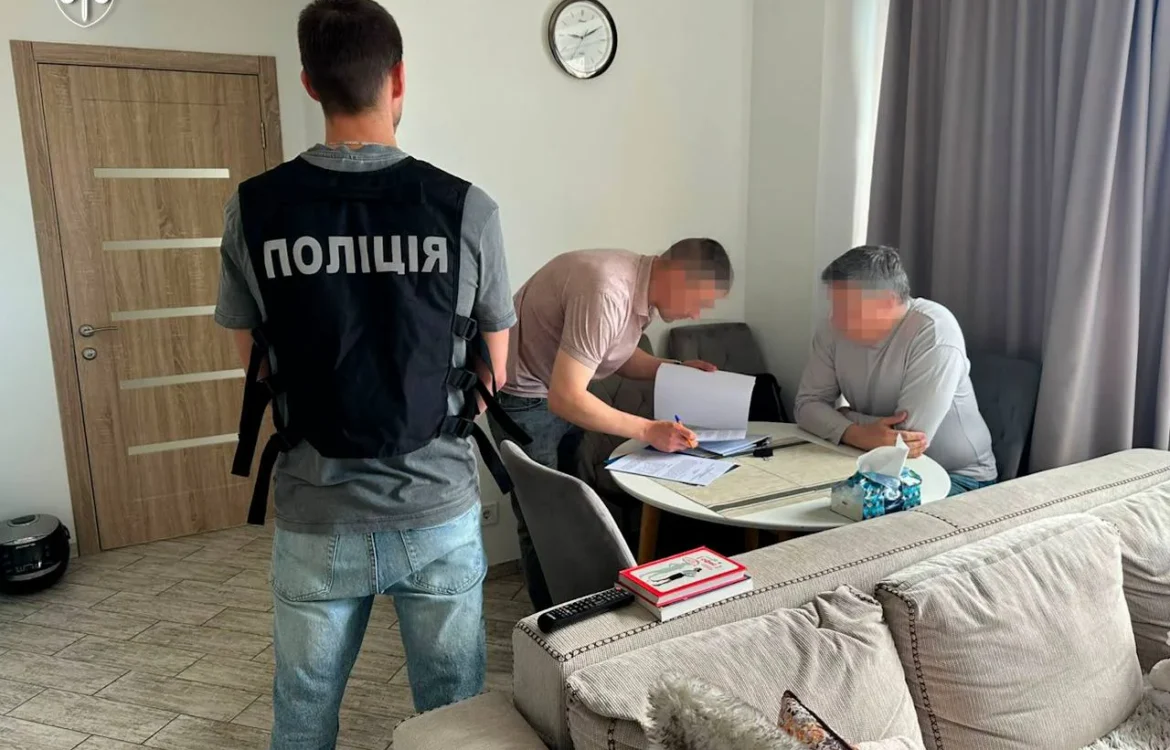 Ексочільник Мінкульту отримав підозру через схему виїзду за кордон на